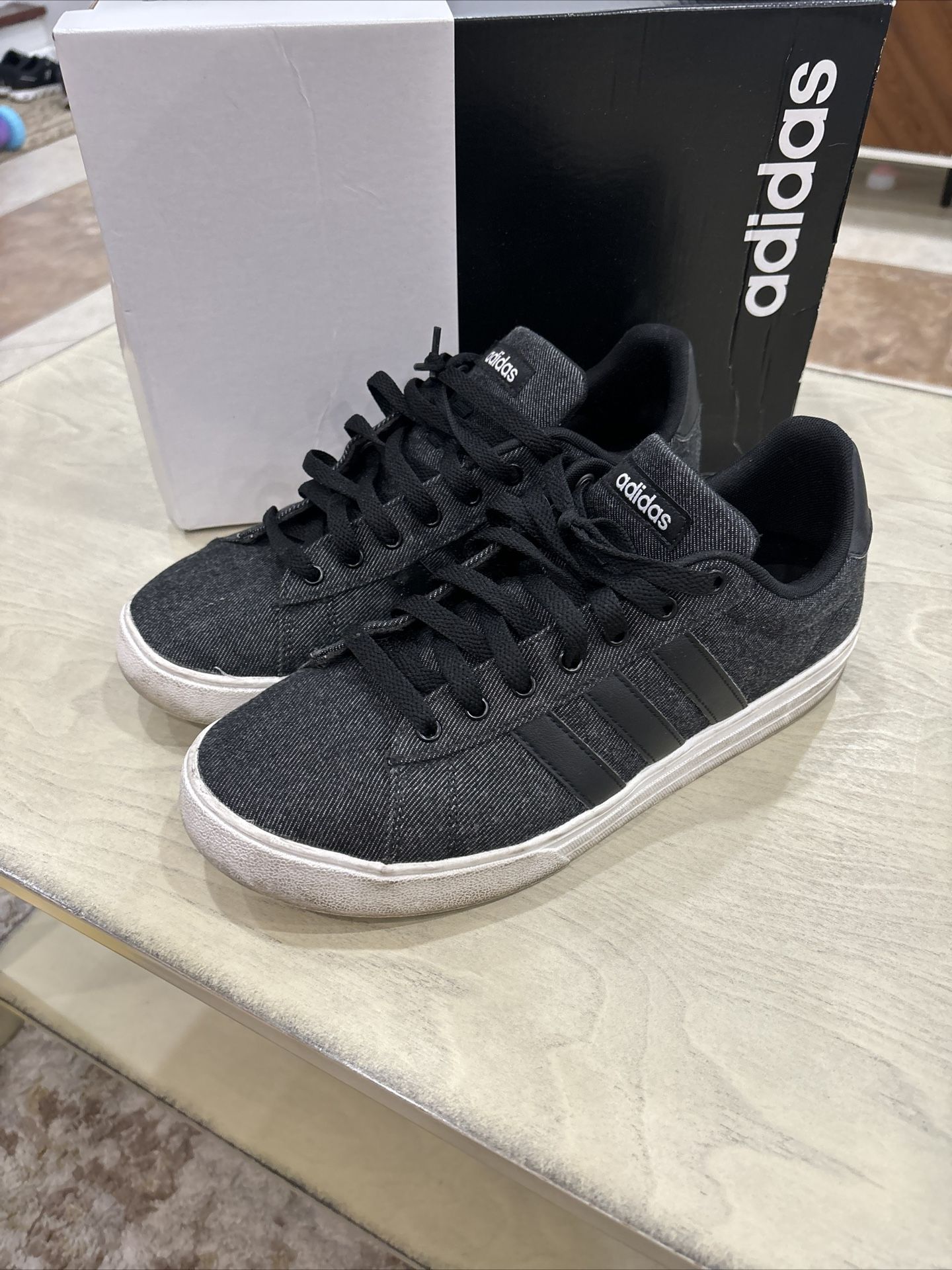 Adidas Men’s Sneakers 
