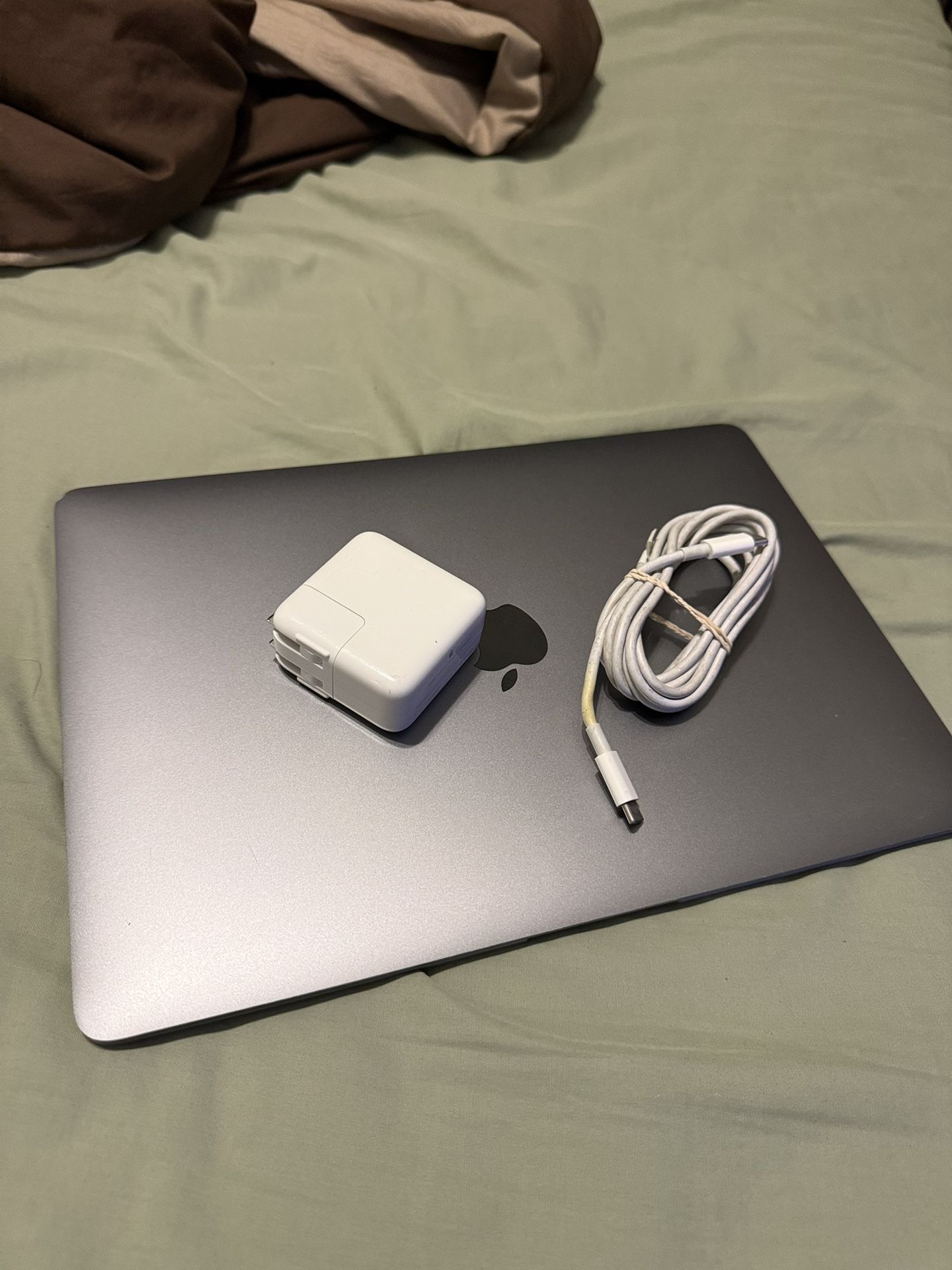 2020 Macbook M1