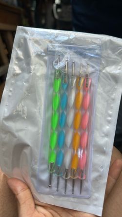 Nail dotters new