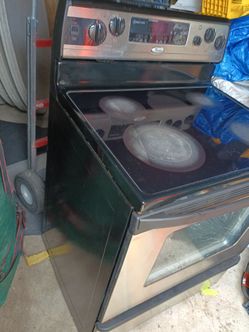 Whirlpool glass top stove