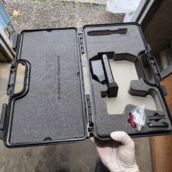 Caniks Case (Gift Set)