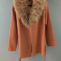 Beautiful rust colored coat with detachable faux fur collar belted, like new