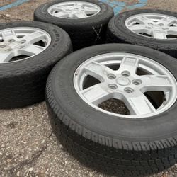 17” JEEP WRANGLER GRAND CHEROKEE PACKAGE COMMANDER WE FINANCE SET RIMS WHEELS TIRES 