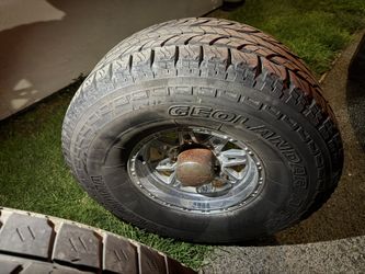 Two 35” Yokohama Tires With 16” Rims 35 12.5 16