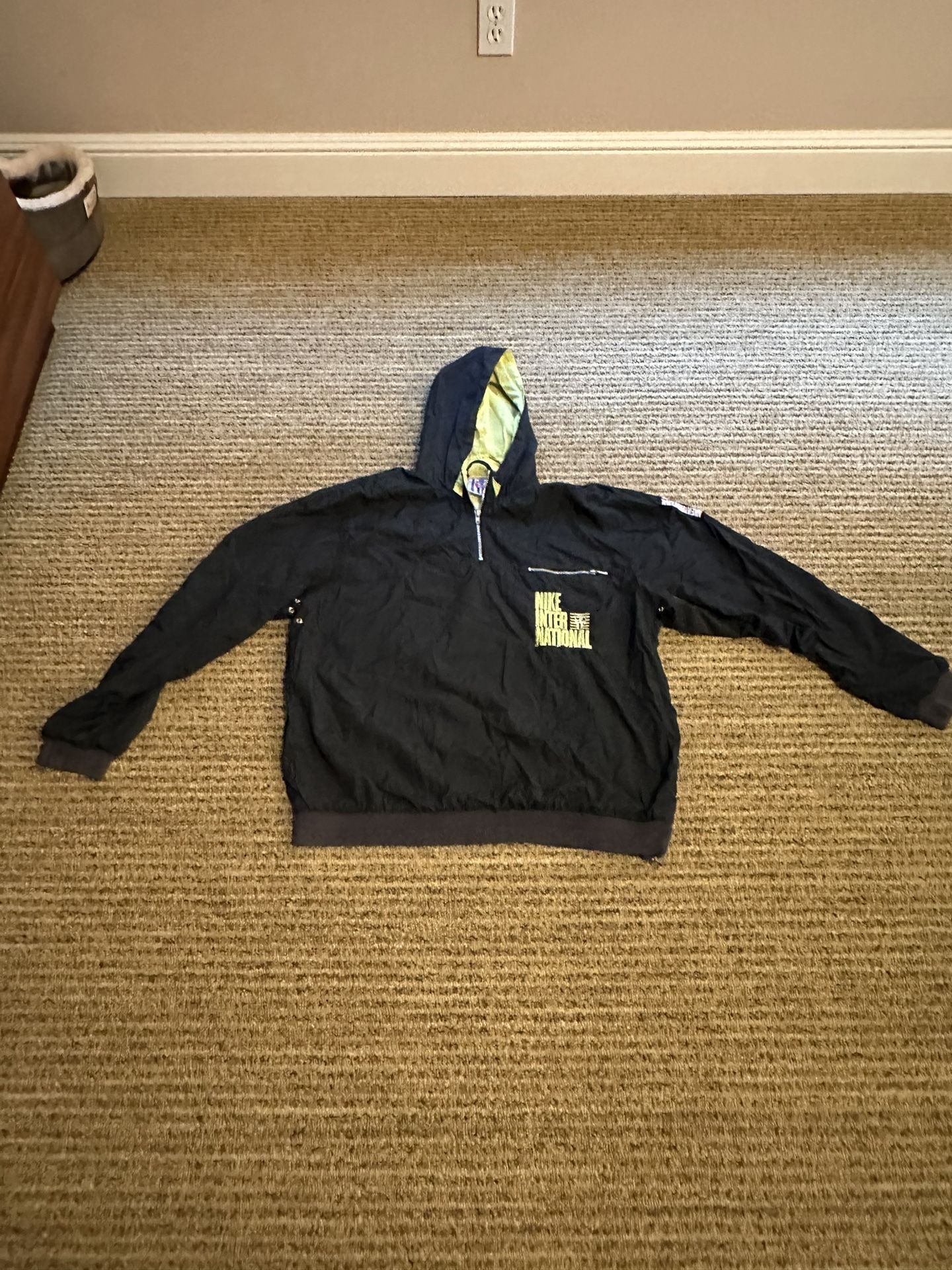 Nike Vintage International 90s Black Nylon Track Jacket Md