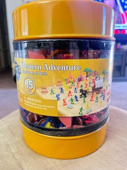 Toys R’ US True Heroes Western Adventure, 85+ Pieces Carry Case Cowboy & Indians