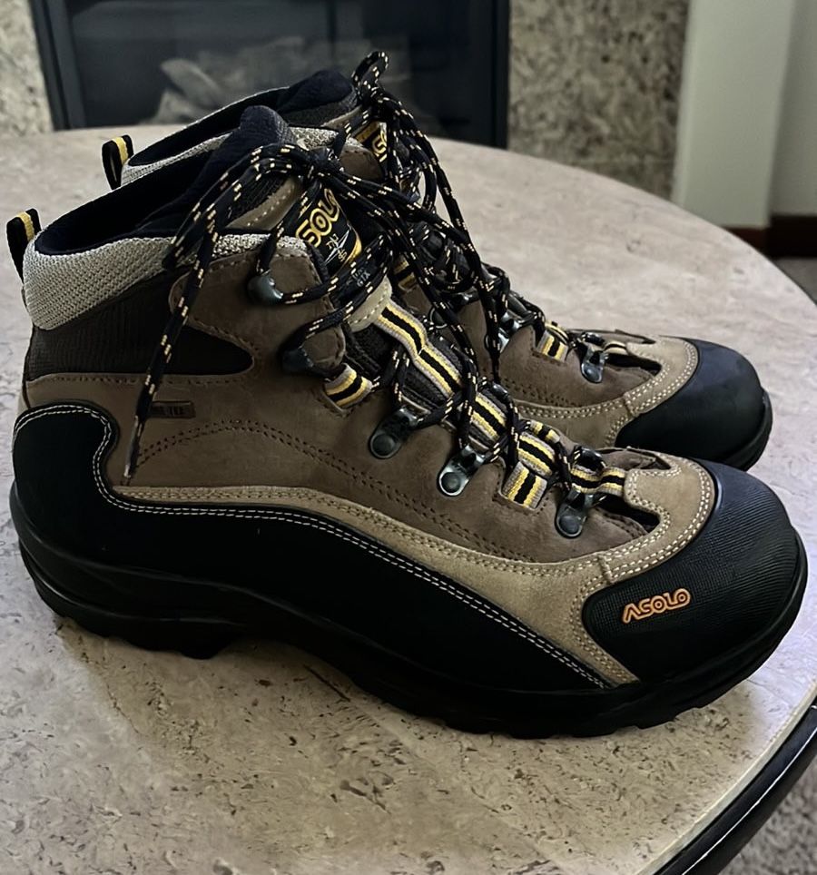 Asolo Mens Hiking Boots 9.5