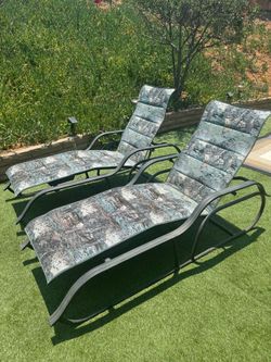 Vintage Original HOMECREST Outdoor Chaise Lounges Set Of 2