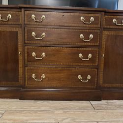 Beautiful Vintage Councill Craftsmen Traditional Dresser