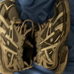 balencigas runners size 11