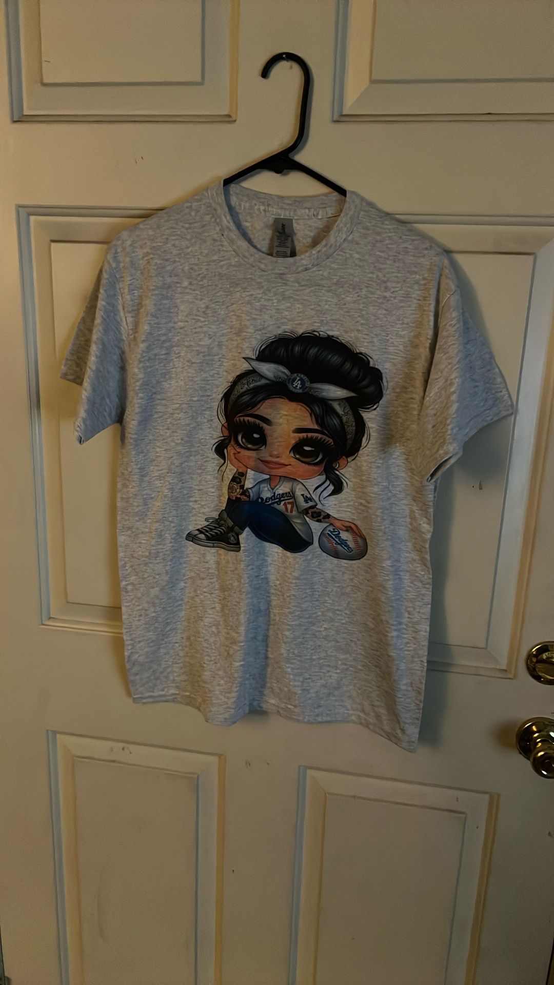 Gildan Light Gray Girl Dodgers Unisex T-shirt M