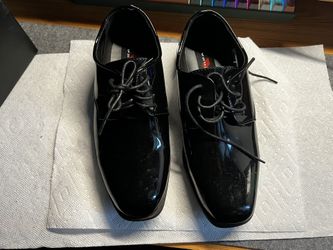 Vangelo Dress Shoe - Size 8 