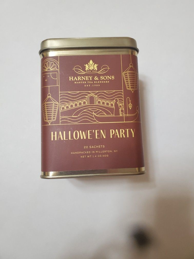 Empty Harney And Sons Tea Tin