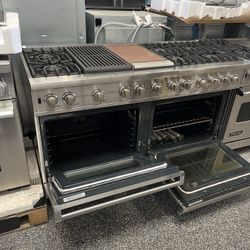 Viking Professional 60” Dual Fuel Range