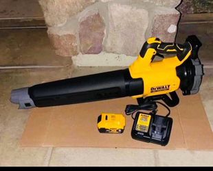 DEWALT 20V MAX 125 Mph 450 CFM Brushless Cordless Leaf Blower + 5Ah Battery & Charger new