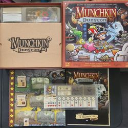 Munchkin Dungeons – Core Set – Like New