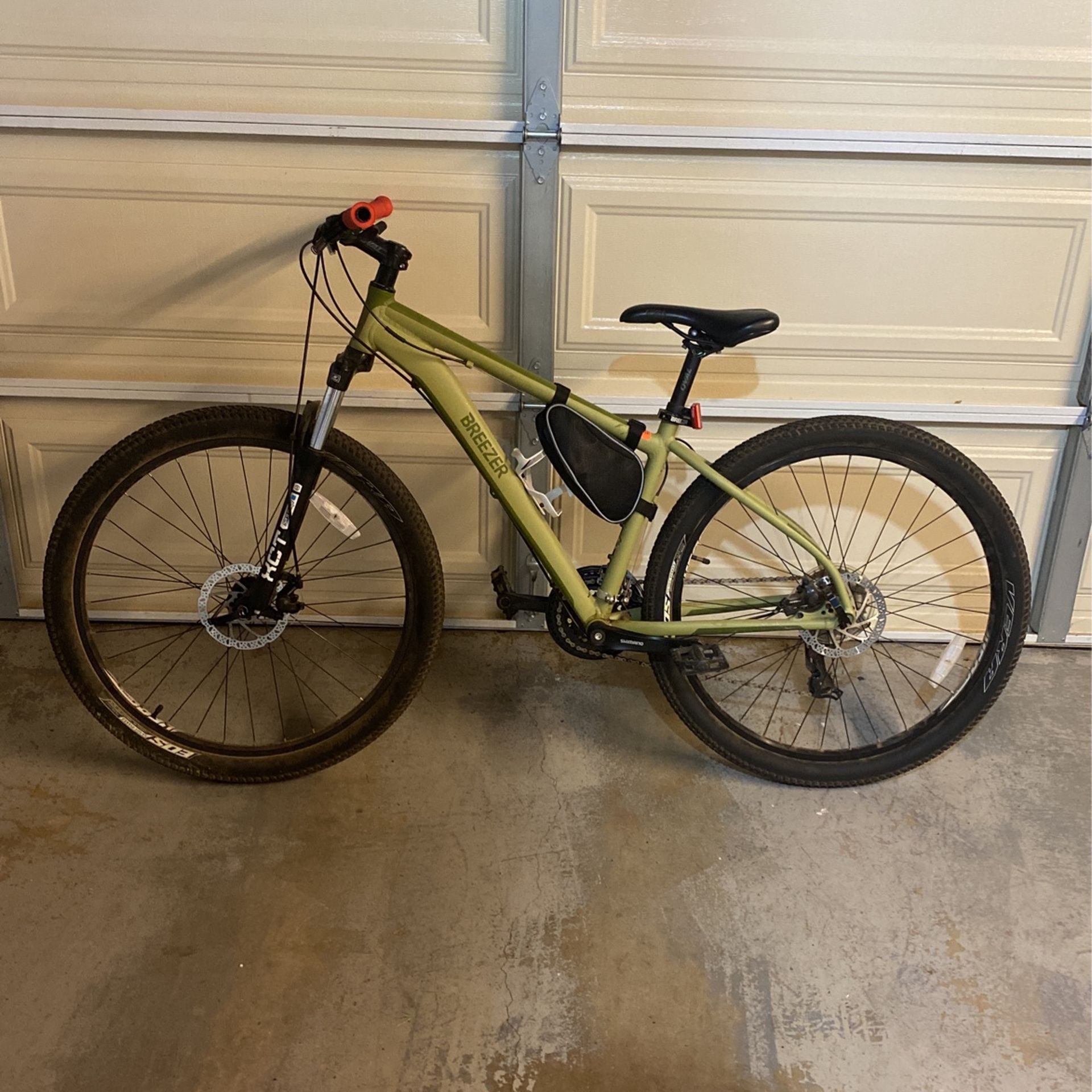 Squall Breezer Mountain Bike 2018 for Sale in San Diego CA OfferUp