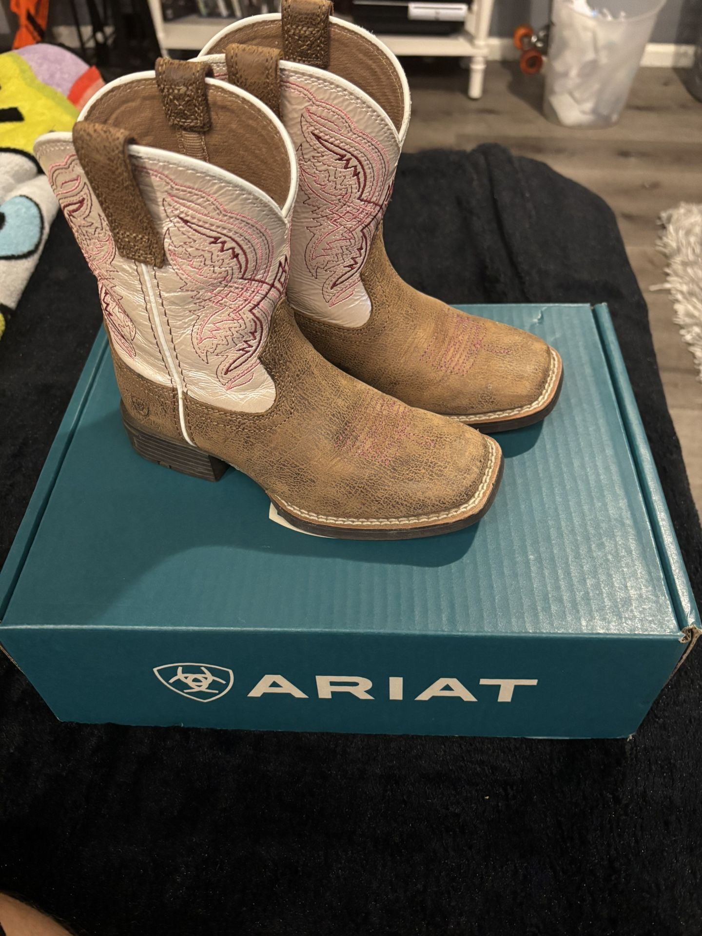 Ariat kids boots pink