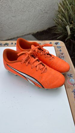 Boys soccer cleats
