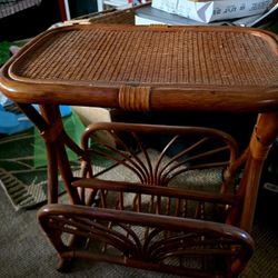 VINTAGE BAMBOO/RATTAN  MAGAZINE RACK  END TABLE 
