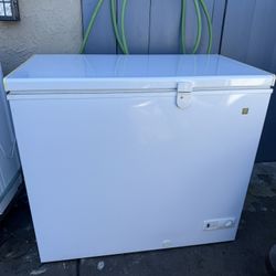 General electric Deep Freezer Ice Chest