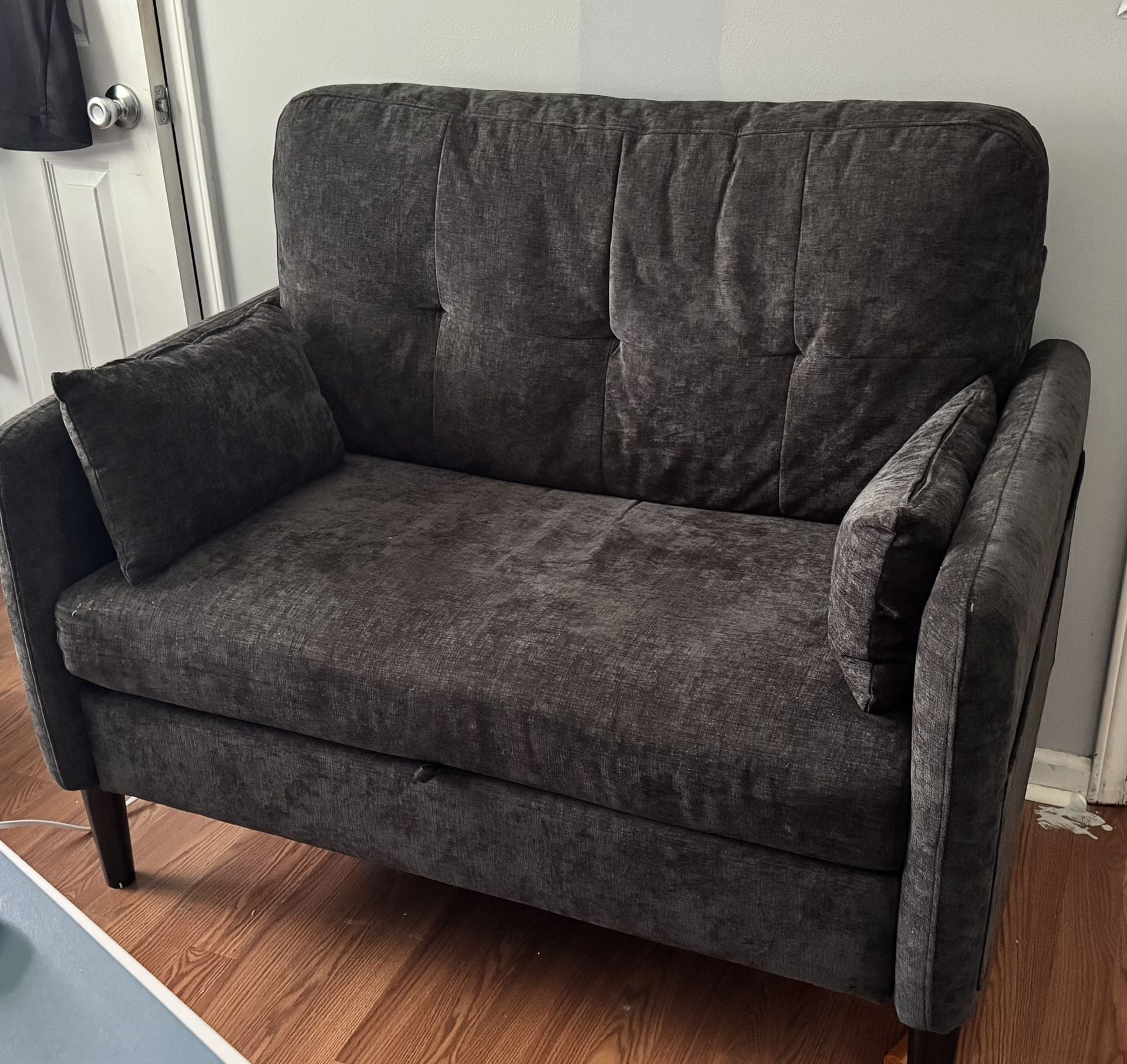 47 Inch Loveseat