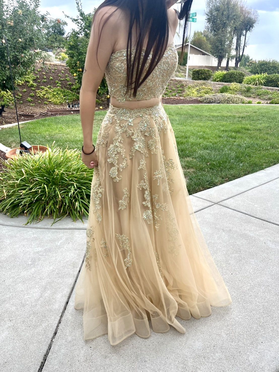 Beige / Gold Sparkly Two-Piece Prom Homecoming Dress – Size 6 – For Sale