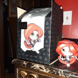 2014 League of legends Katarina figure and box 