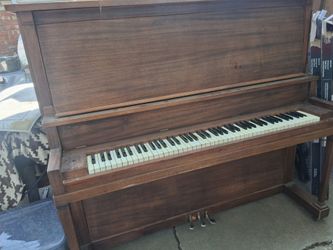 Upright Acoustic Piano Wood Cabinet