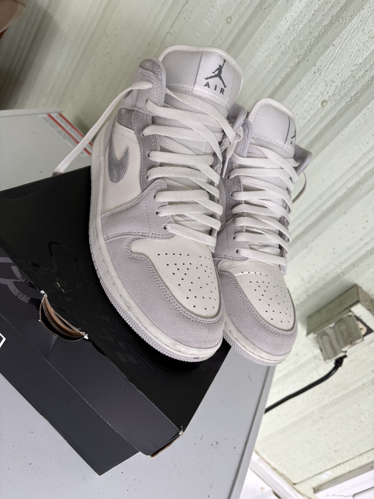 Jordan 1 Mid SE, Neutral Gray Sail. Are In Good Condition Worn A Couple Times But Overall Are Clean And Look Good