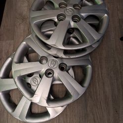 4 spoke 15 inch Hyundai hubcap covers