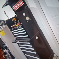 Tall CRAFTSMAN Tool Box 