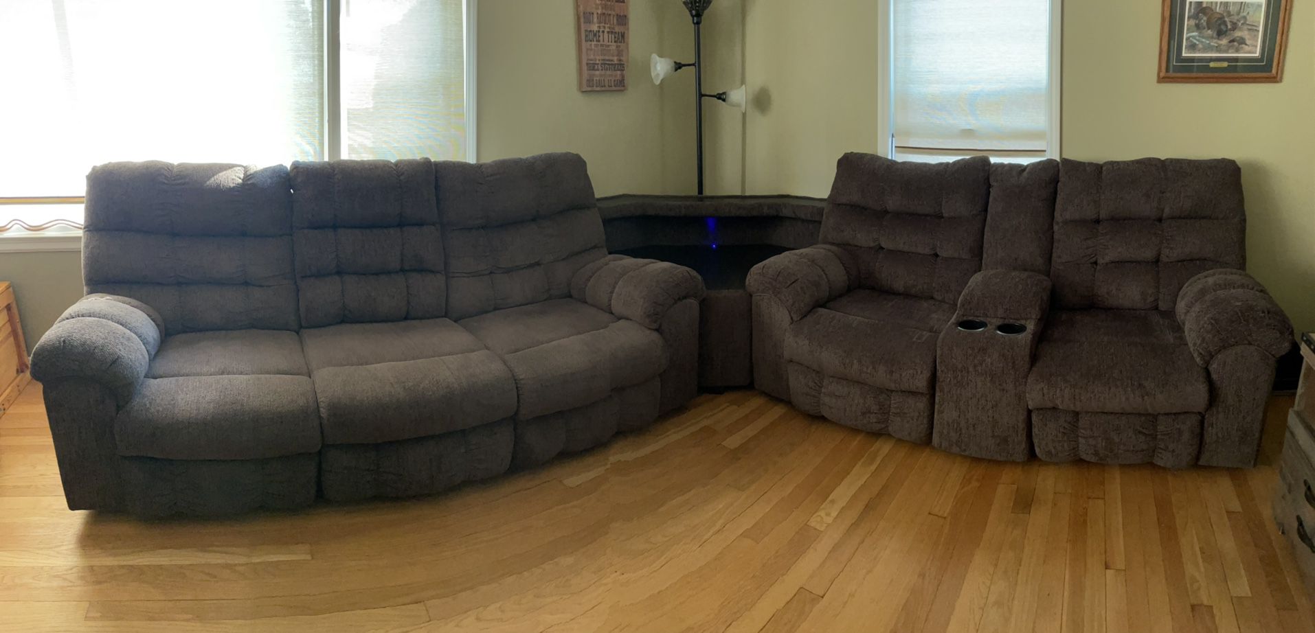 Reclining sectional Couch