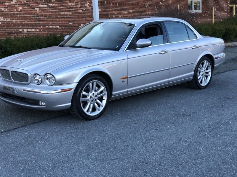 2004 jaguar xjR supercharged v8