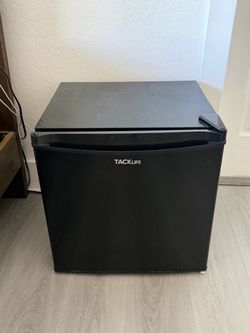 Mini fridge