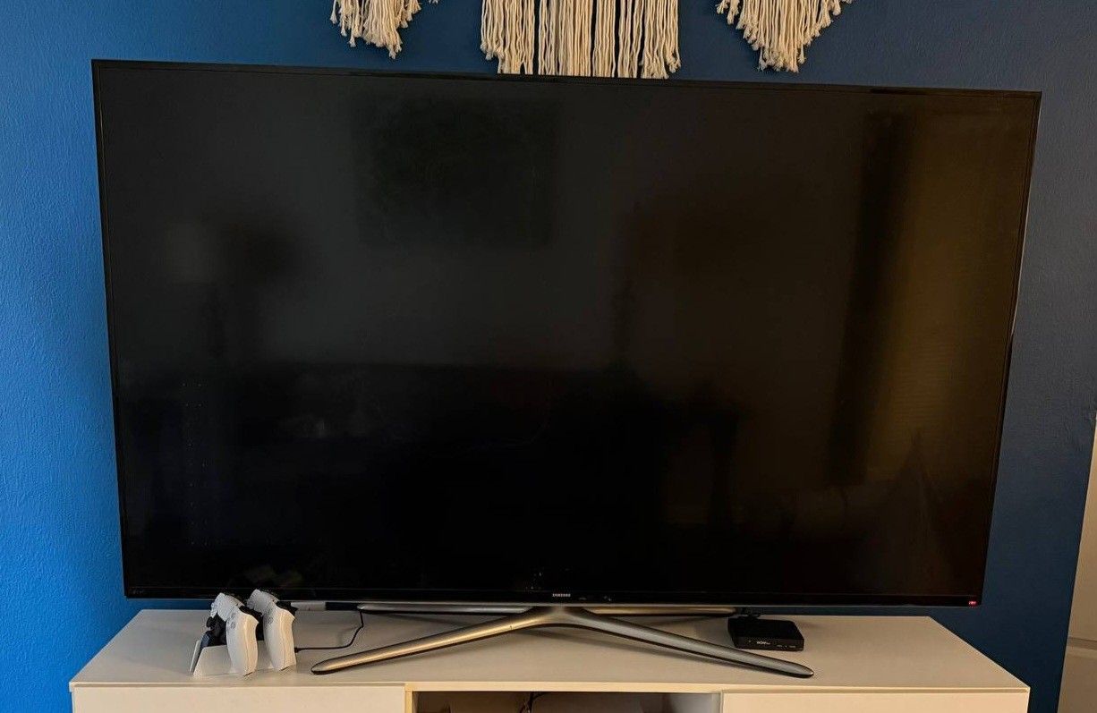 65" Samsung TV (w/ Attached Footstand) -UN65H6300-PB-RC 65" H6(contact info removed)p Smart Led Lcd Hdtv Wifi