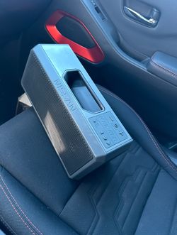 Nissan kicker speaker