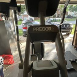 Precor Eliptical- Great Condition, Cardio!