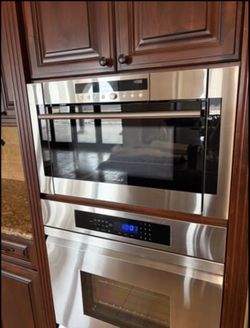 Wolf 30″ Steam Oven