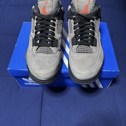 Jordan 4 Retro Taupe Haze 2021  Size 9