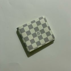 Men’s White Checkered Bifold Designer Wallet