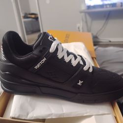 Louis Vuitton Sneakers 