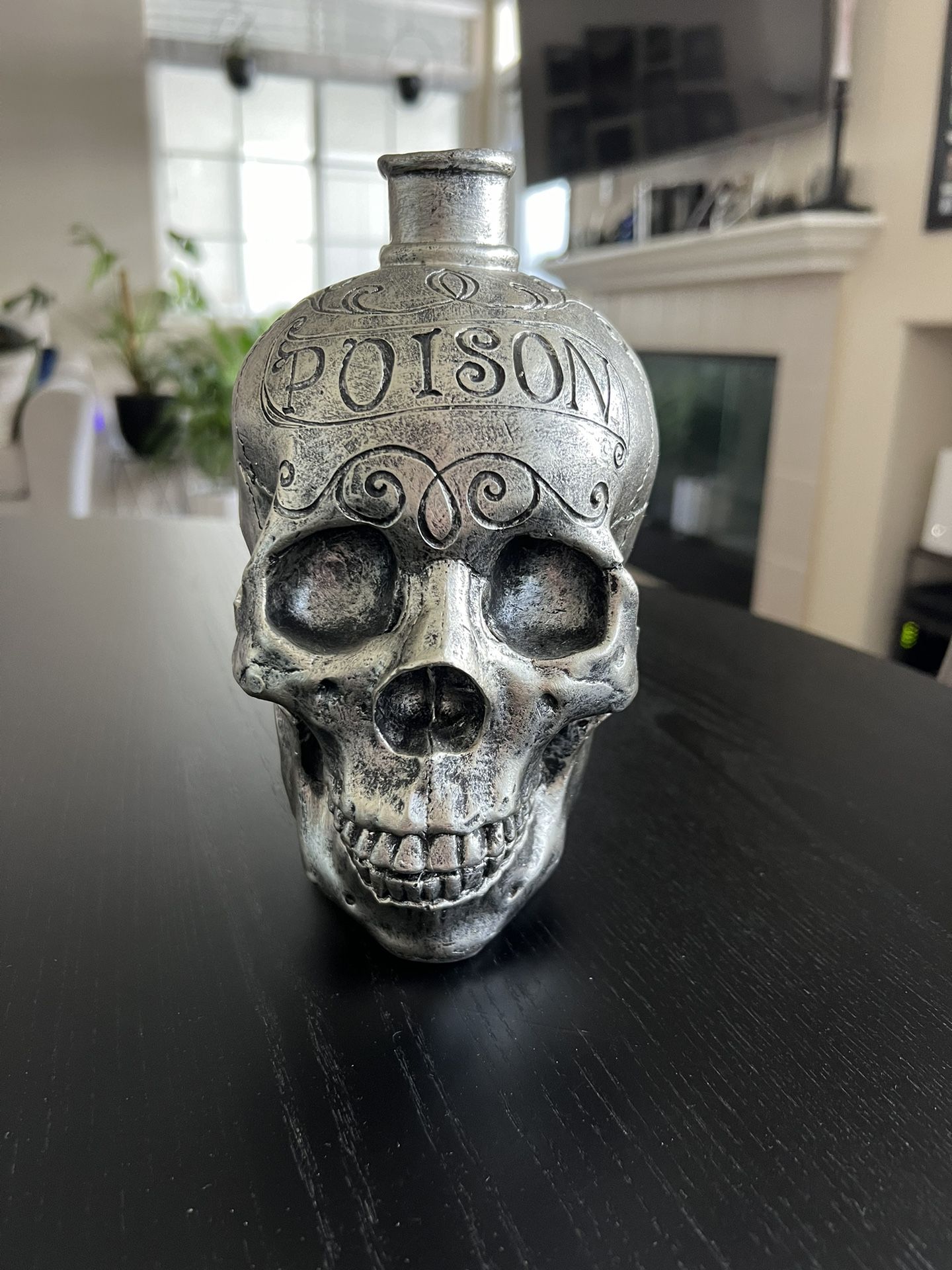 Silver Poison Skull Vase