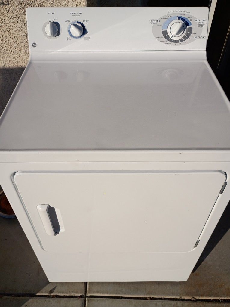 Gas Dryer In Good Condition