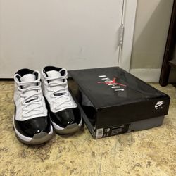 Air Jordan 11 Concords