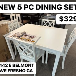 WHITE TABLE AND CHAIRS SOLID WOOD / COMEDOR BLANCO CON SILLAS 