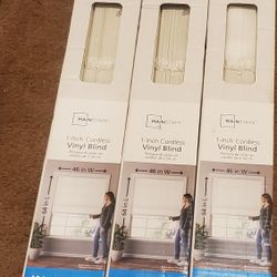  1" Cordless Vinyl Light Filtering Blinds×3