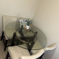 Dining Table + 4 Chairs - Pick Up Only LINDEN NJ
