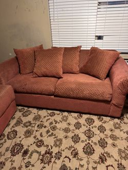 3-Piece Vintage Style Red Sofa - Elegant And Comfortable
