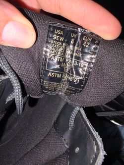 Work boots size 9